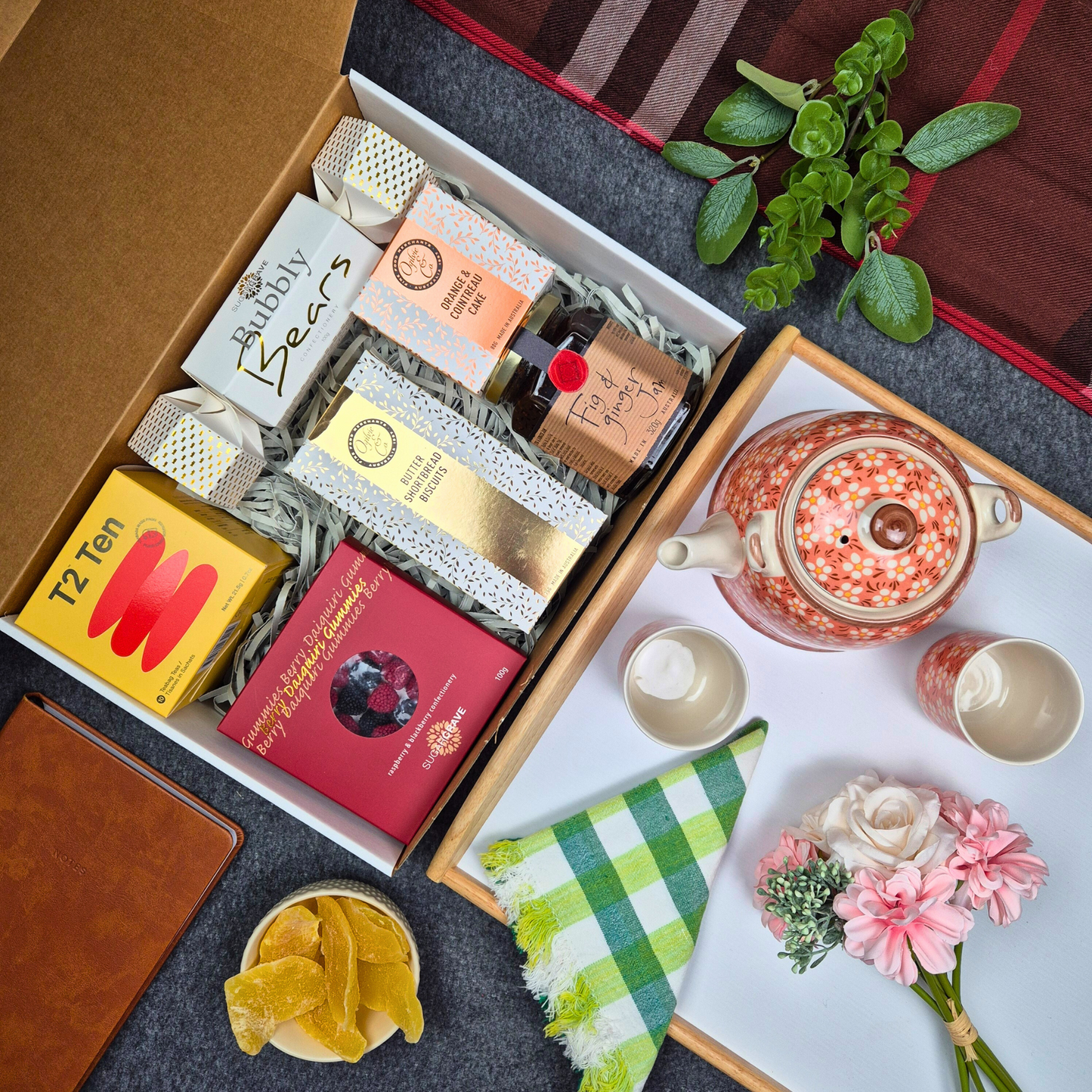 Tea Gift Hampers in Melbourne for tea lovers|Gifts for book lovers|Gift for mum