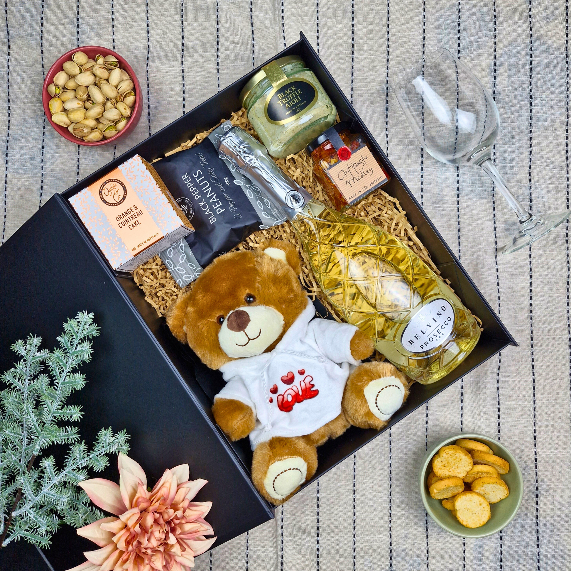 Prosecco Gift Hampers|Wine Hampers|Food Hampers|Gourmet Hampers|Birthday Hampers|Gift for Friend|Gift for Mum|Gift for Wife|Gift for Partner|Special Gifts|Premium Gifts in Australia|Gift Hampers Sydney|Gift Hampers Perth|Affordable Gifts